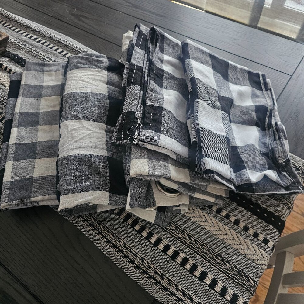 Bundle of buffalo plaid curtians and valances 12 pieces